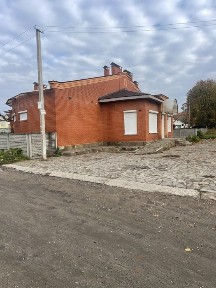 Комерційна будівля, магазин, офіс, складські приміщення 235 кв м.