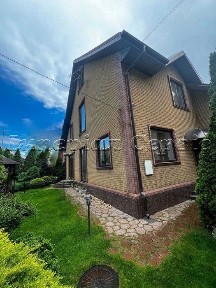 Продам дом расположенный в тихом центре города по Бульвару Шевченка