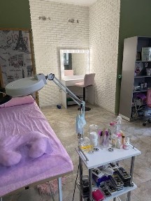 Здам в субаренду робоче місце з візажним столиком, Алмазний