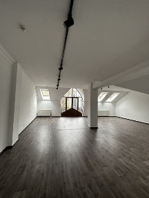 Оренда приміщення центр міста з ремонтом вул Берчені