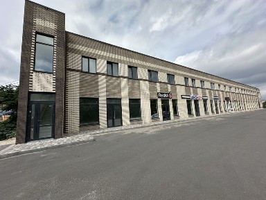 Продаж комерційного приміщення на Військбуді