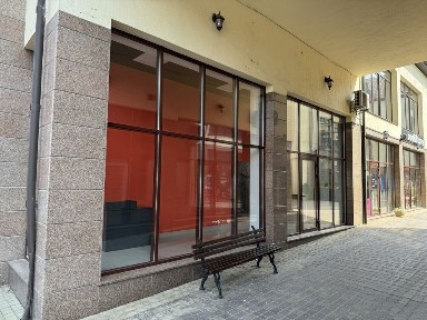 Оренда комерційної нерухомості по вул. Кошута в м. Тячів