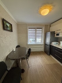 Оренда класної 1-кімнатної квартири, Героїв Дніпра 17