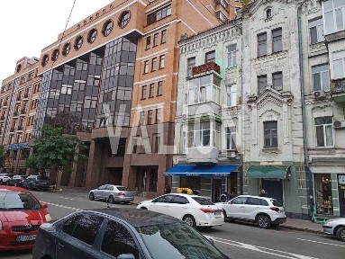 Продаж 4 кімн двоповерхової квартири, вул. Бульварно-Кудрявська 15