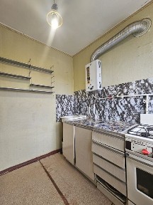 Здам 1 -кімнатну квартиру в центрі біля кінотеатру