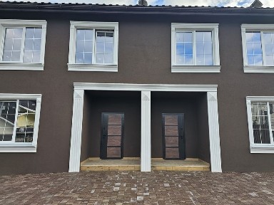 Продам танхауси м. Житомирі. Право власності.