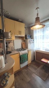 2 квартира-сталінка, 4/5, Центр, метро 