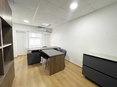 Сдам кабинет 16 кв. м. с мебелью. Центр города