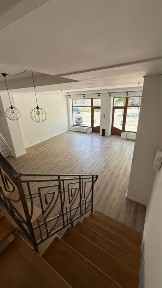 Продаж комерційного приміщення у центрі/комерція/оренда 1000€