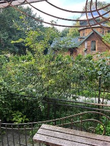 Продаж будинку в парку вул. Запорізька