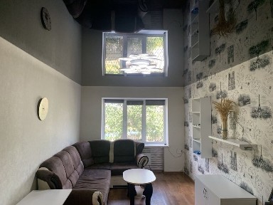 2-х комнатная в р-не кинотеатра