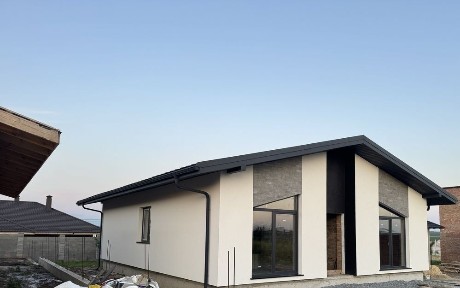 Продаж американки в Червоних Горах