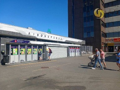 Здам в оренду місце на м. Лівобережна