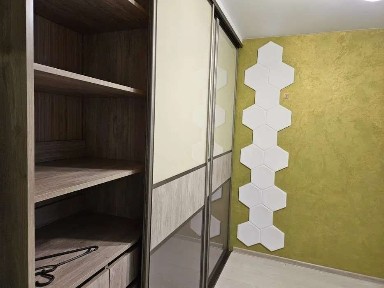 Супер! Сдам 1 кв Нескоренних м Героев Труда 5500 гр.