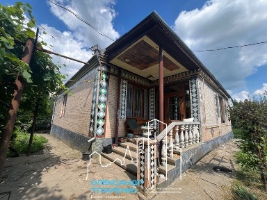 Продам будинок з великою ділянкою с. Слобідка-Рахнівська