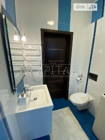 Оболонська набережна, мікрорайон Оболонь, район Оболонський, Київ, наб. Оболонська 15 • ID 33635226