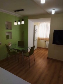 Солнечный!. Набережная 1 кв Студия почасово- посуточно