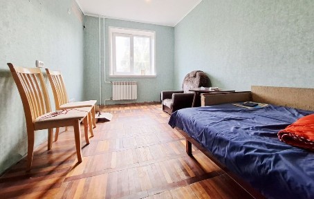 Продам 2-х ком. квартиру 2/9 ул. Героев 55 Бригады