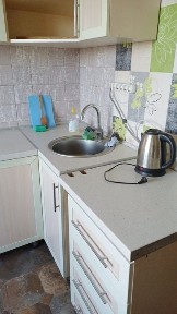 Оренда 3-кімнатна на Харківській, можна хлопцям