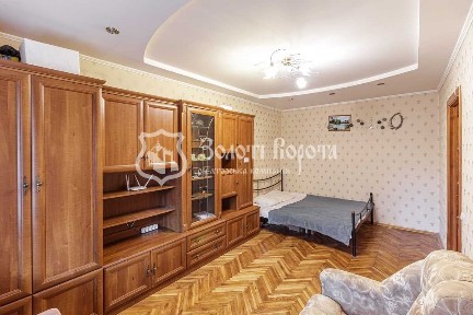 Киев, Академика Туполева ул., 4А