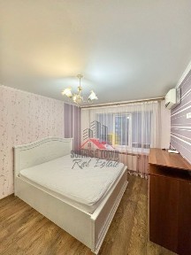 Житомир, Центр, вулиця Бориса Лятошинського 15