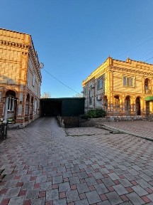 Цікава пропозиція! Продаж двох будинків на одній території