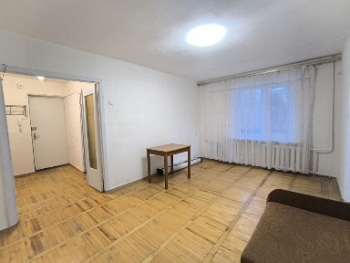 1 комн. квартира на Тополе-3. Хороший торг!