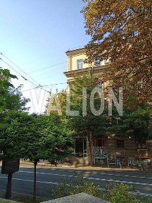 Продаж 2 кім квартири в дореволюційному будинку, Велика Житомирська 34