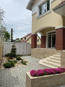 Продам Дом з підвалом в Одесі