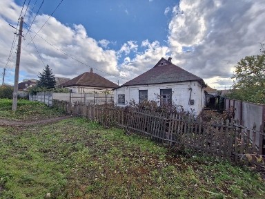 Продаж будинку. Зупинка мікрорайон Ювілейний.