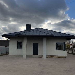 Новий сучасний одноповерховий будинок з терасою м Ковель 105 кв м