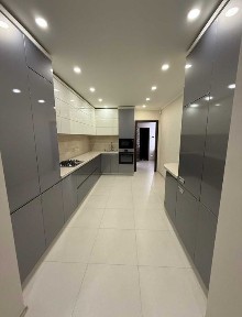 Сдаётся просторная 3К квартира в ЖК Жуковский, центр, парк Шевченко