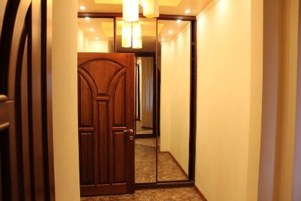 Простора 3-кімнатна квартира на Позняках. Власник. Без комісії.