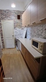 Здається 2х км квартира вулиця Головна.