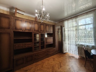 Сдам 2ую сталинку пр. Шевченко 55м раздельные газ 8000гр длительно