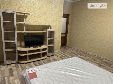 Здам подобово 1к квартиру на вул. О. Хіри 21 • ID 32950034