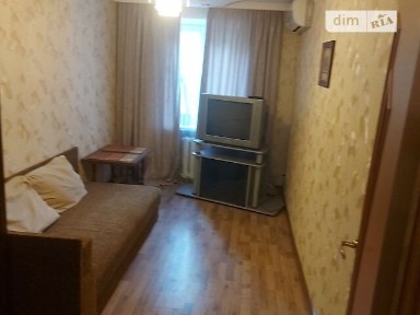 Здам подобово 3к квартиру на вул. Перемоги 93 • ID 27290470