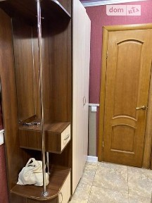 Солом'янська вулиця, район Солом'янський, Київ, метро Вокзальна, вул. Солом'янська 10 • ID 23339617