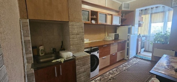 ТРИКІМНАТНА квартира на Північному