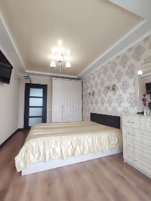 Трёхкомнатная. Военных берём