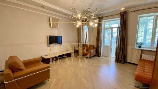 Довгострокова оренда затишної 3к ЦЕНТР, Все поруч, Меблі та техніка