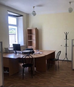 Офіс 65 кв м з меблями