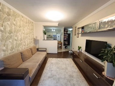 Продається 2км квартира на Дружбі, вул. Лучаківського