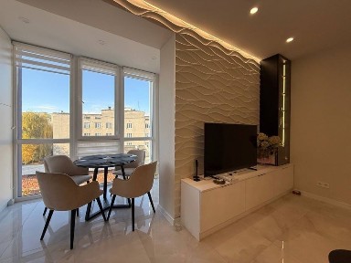 Продається стильна 2 кімнатна квартира по вул. Весела