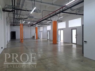 Оренда офісу з високими стелями (970 м2)