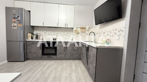 Трикімнатна квартира з якісним ремонтом Оболонь