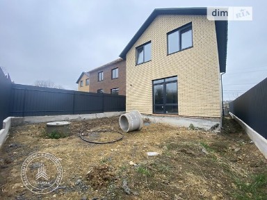 Продаж 2 поверхового будинку з ділянкою на 3 сотки, 105 кв. м, 3 кімнати, на вул. Зелена • ID 33640047