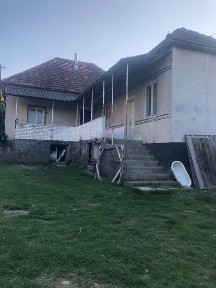 Будинок не далеко від Мукачева