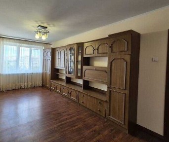 Продаж 3 к квартири на вул. А.Первозваного 8322