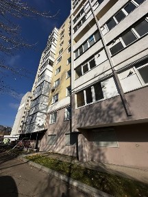 Продаж комерція 171 м² і 140 м² на Зазі